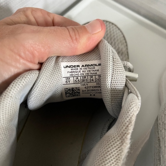 Under Armour Curry 3Z7 Boys 6Y - Picture 5 of 6